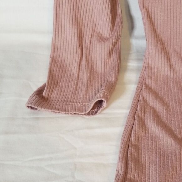 Heart &‎ Hips V-Neck Quarter Length Sleeve Blouse - Picture 4 of 8